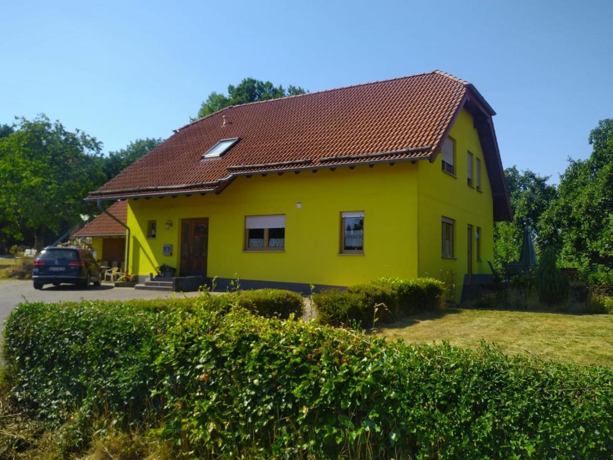 Apartamento Urlaub Mit Hund Auf Dem Bauernhof Hofswald Euscheid Exterior foto